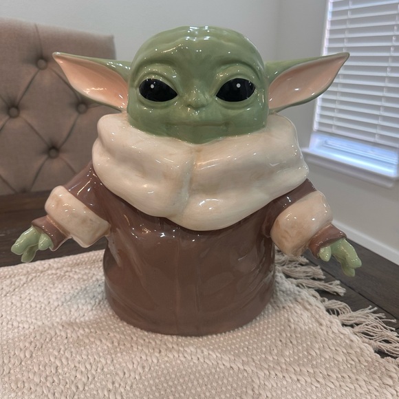 Bioworld yoda Ceramic cookie jar - Picture 1 of 3